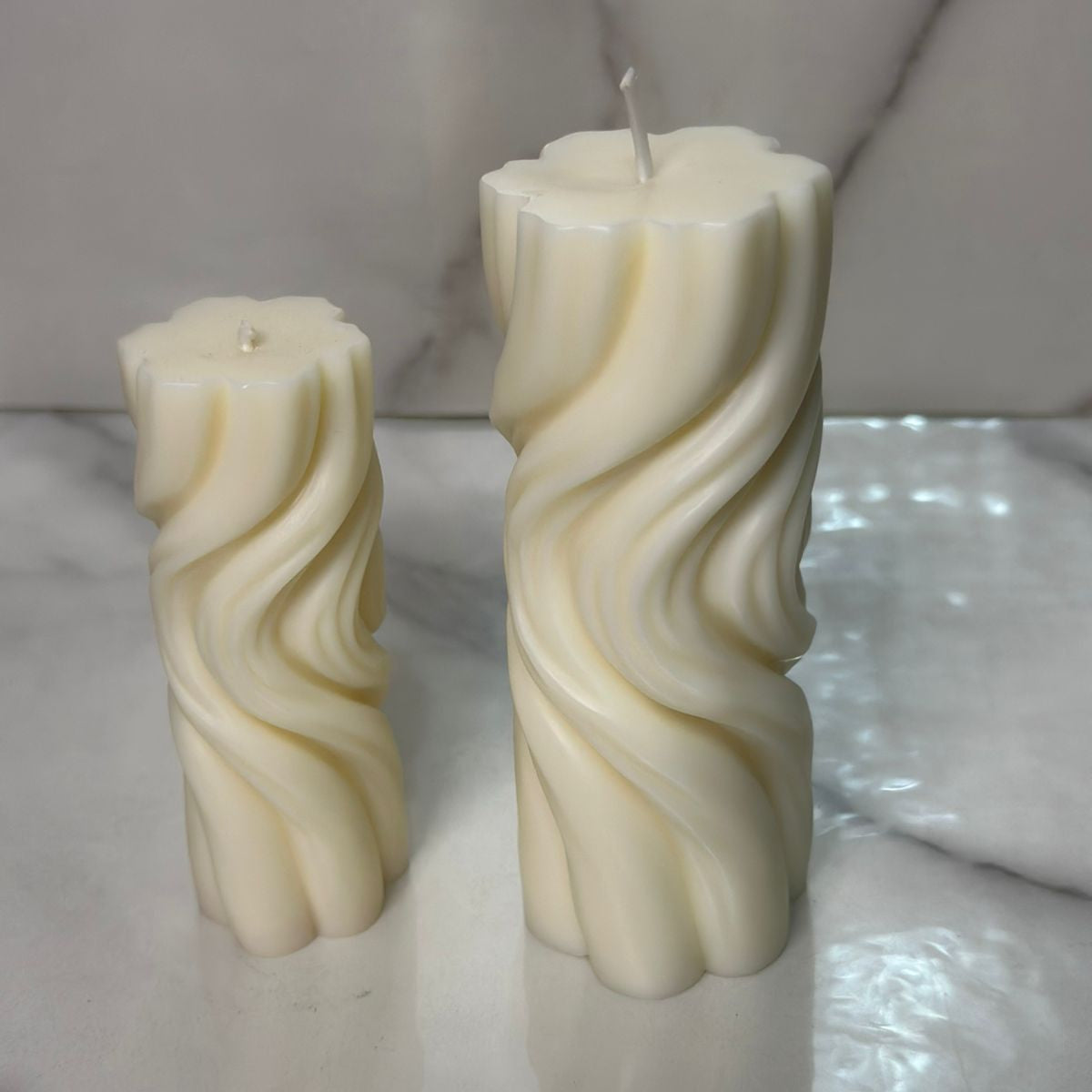 Velas con diseno ondulante